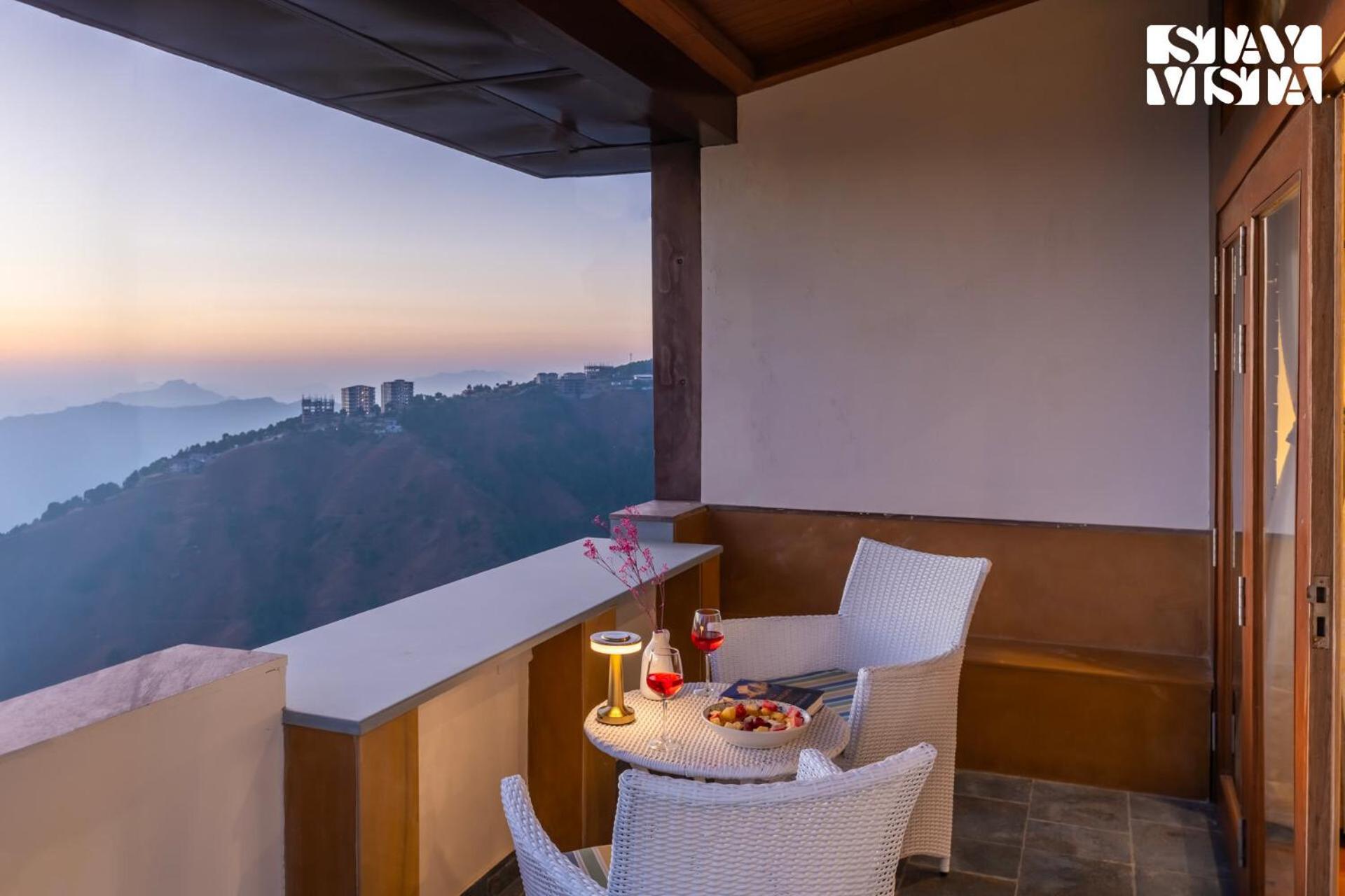 Stayvista At Nook - Elysium Estate 2 Bedroom Cottage With Hill View, Lawn Shimla Extérieur photo